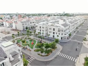 Nhà Phố Thương Mại Miền Nam 2025
