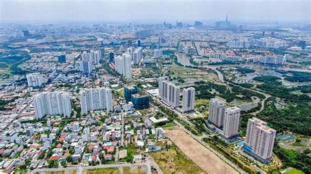 Xu Hướng Giá Đất Theo Vùng và Phân Khúc
