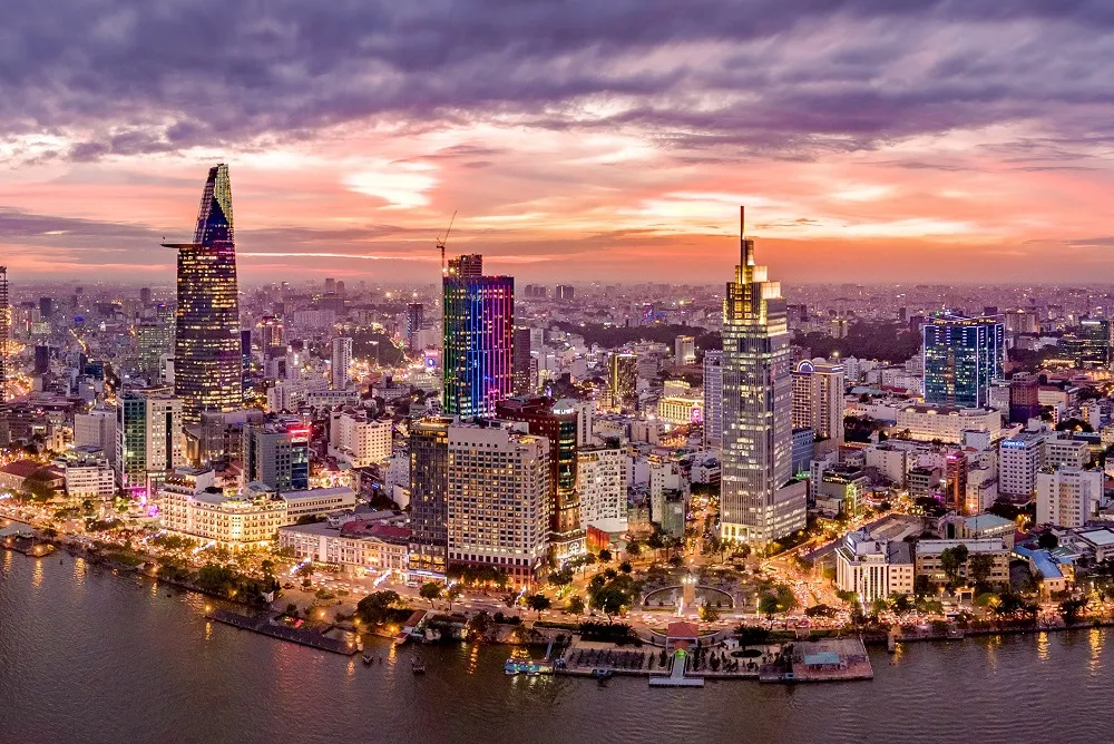 Vì Sao Nên Đầu Tư Căn Hộ Tại TP.HCM Năm 2025?